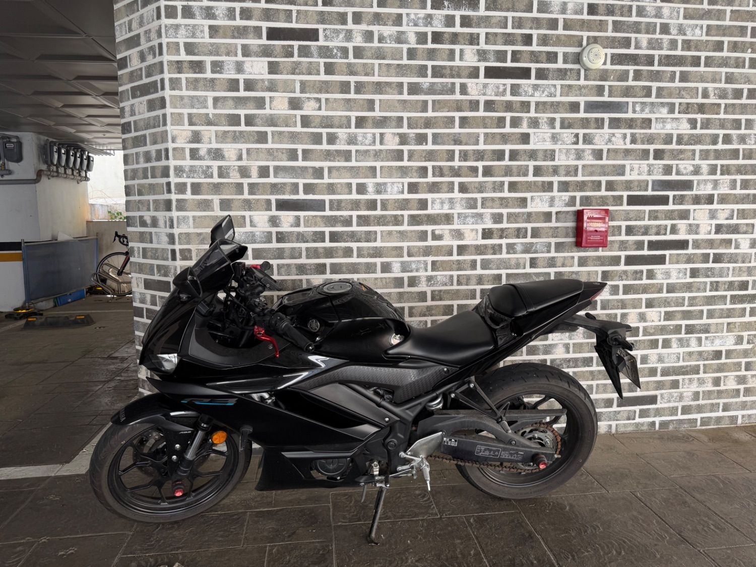 야마하 YZF R3 main