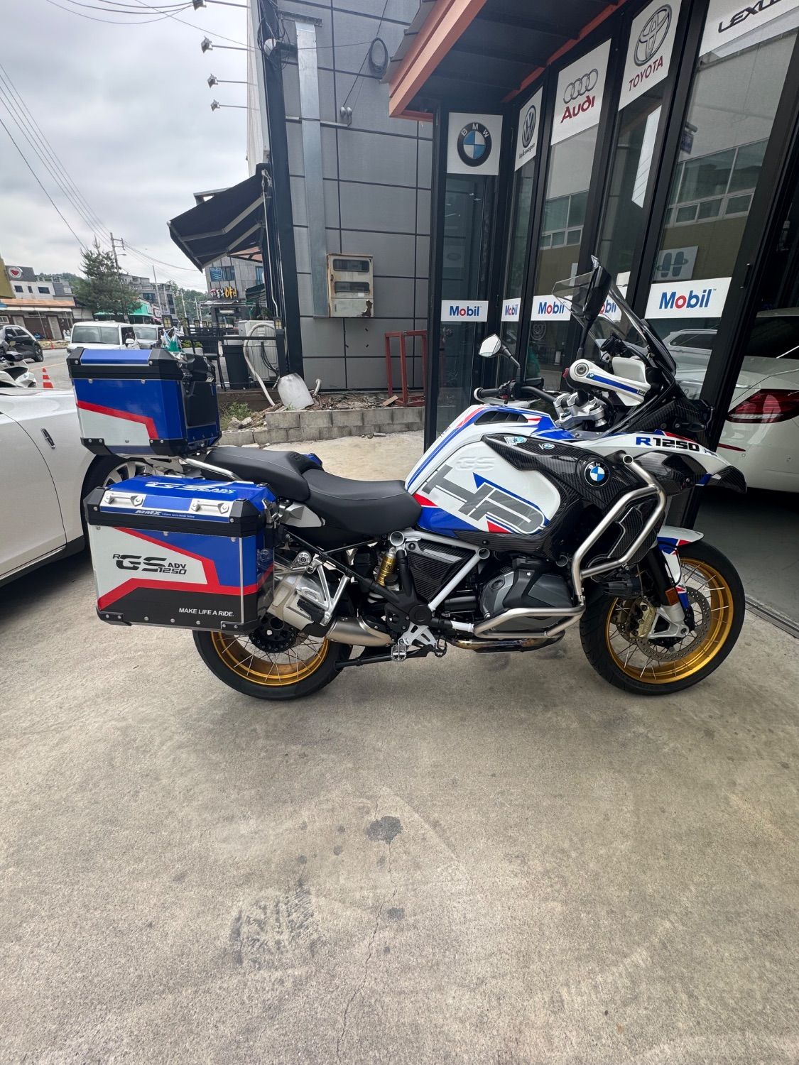 BMW R 1250 GS 어드벤처 2022 블루