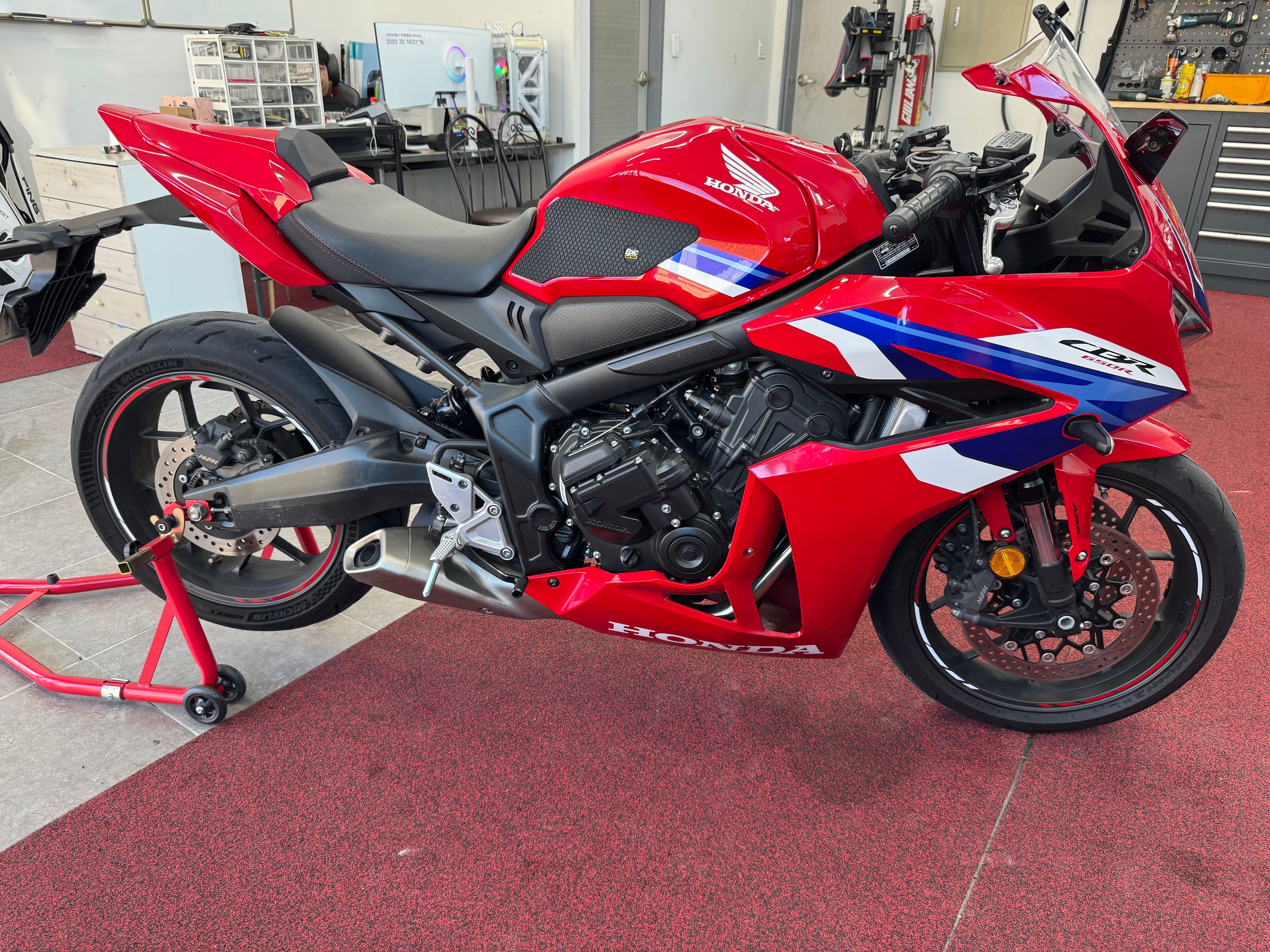 혼다 CBR 650 R E-CLUTCH main