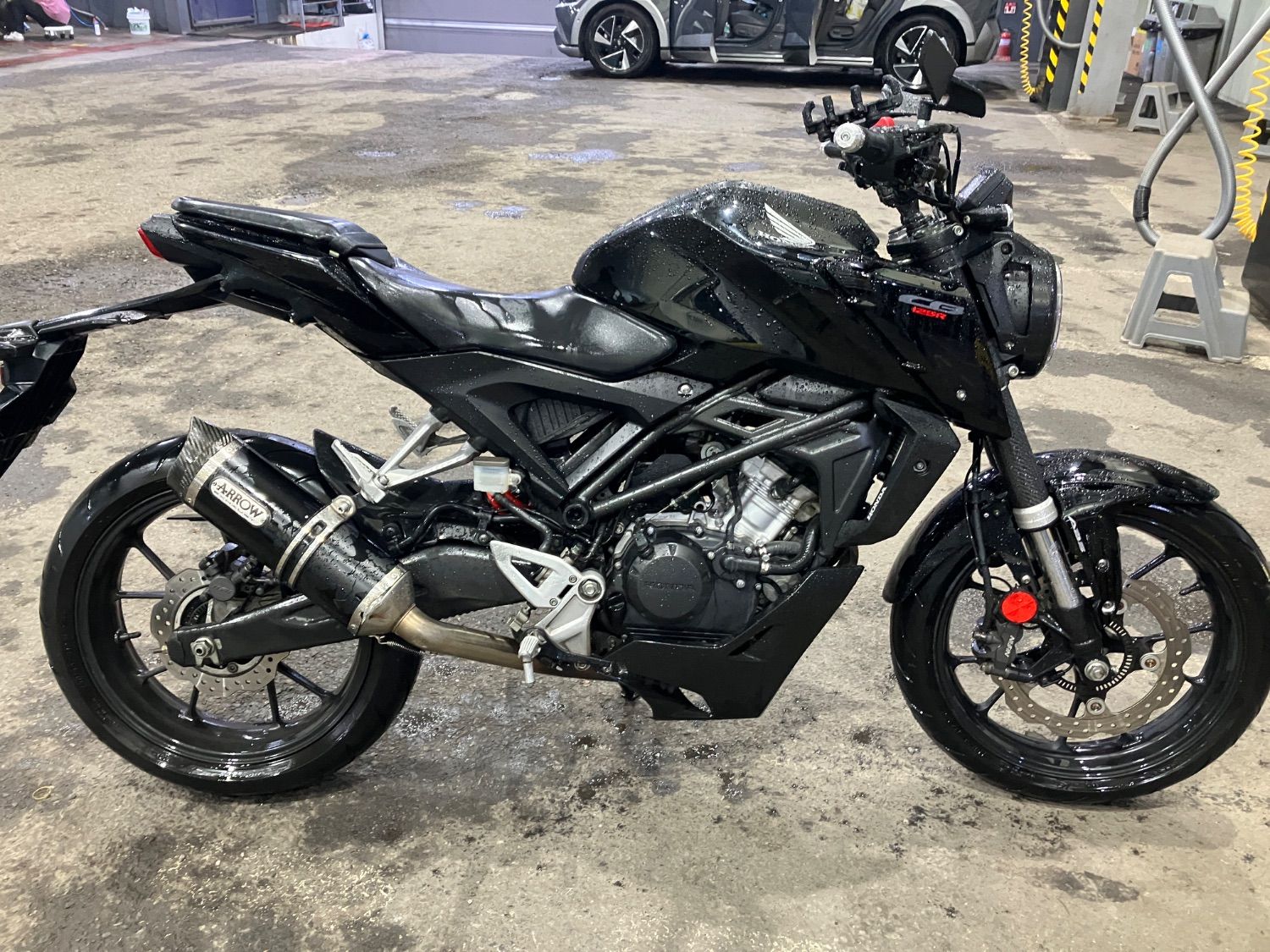 혼다 CB 125 R main