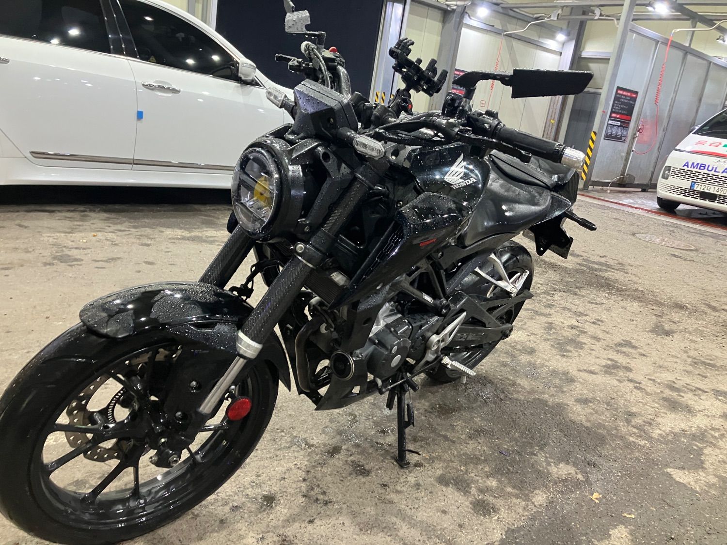 혼다 CB 125 R more