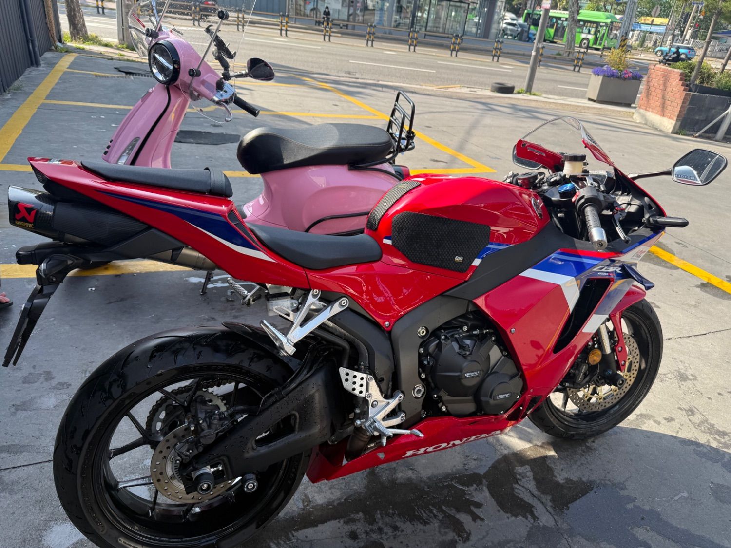 혼다 CBR 600 RR more