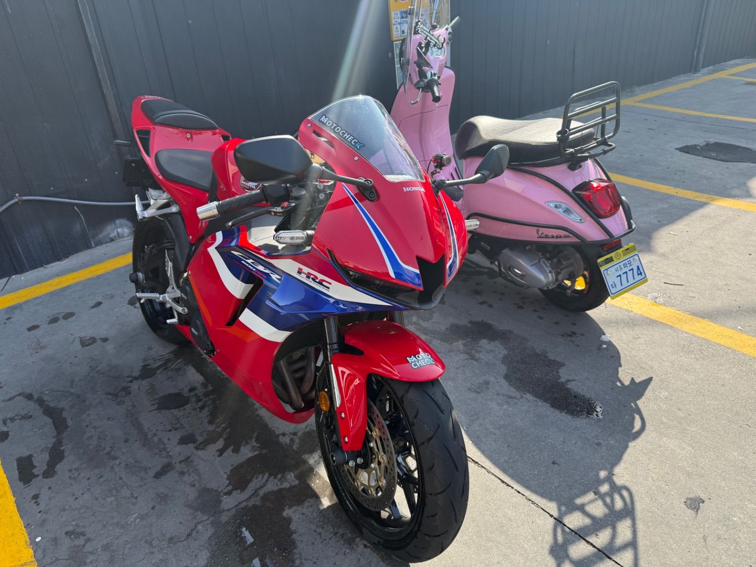 혼다 CBR 600 RR thumb 2