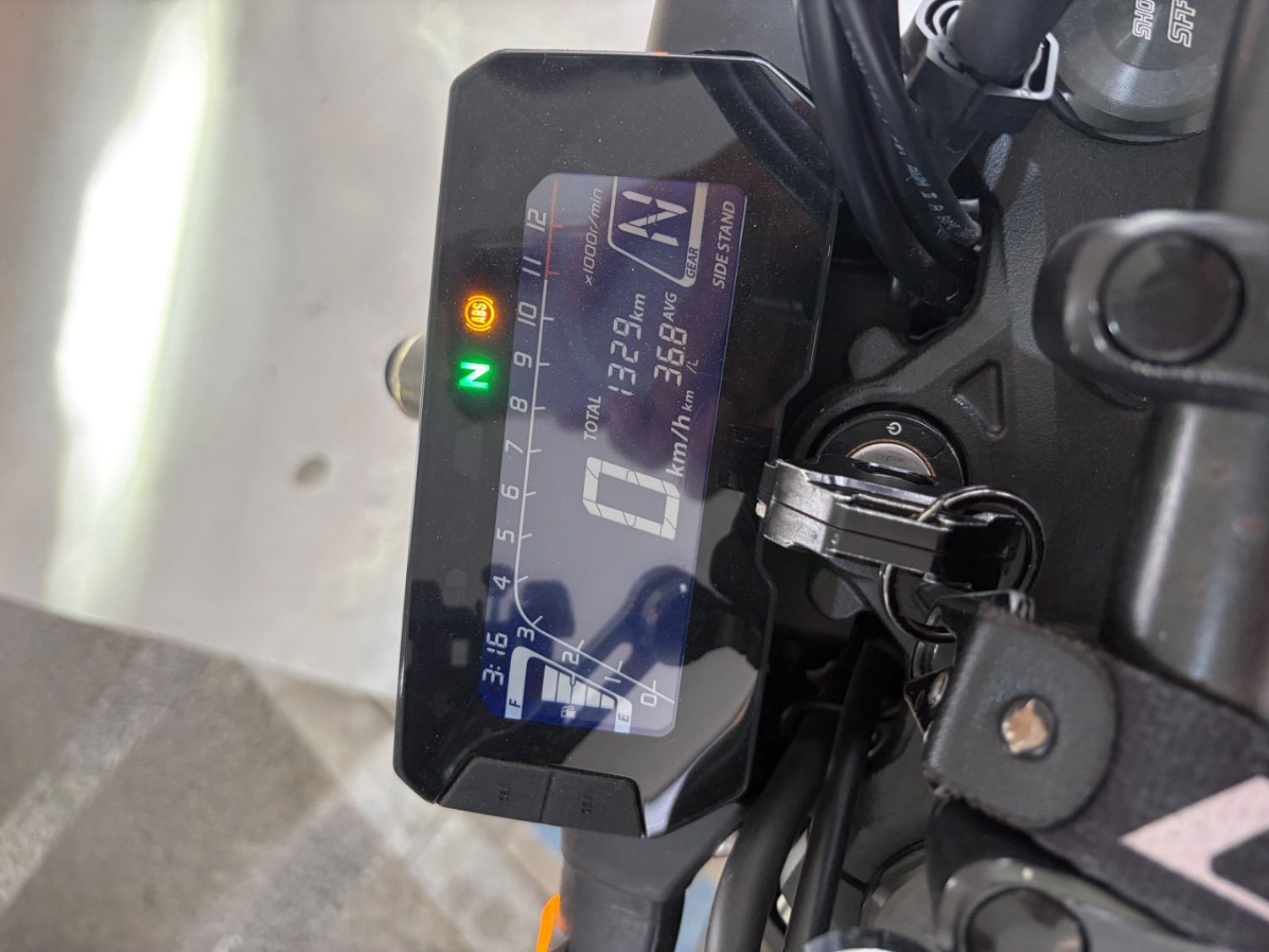 혼다 CB 125 R main