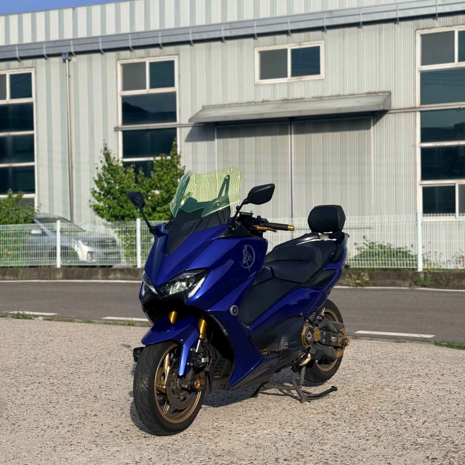 야마하 TMAX 560 main