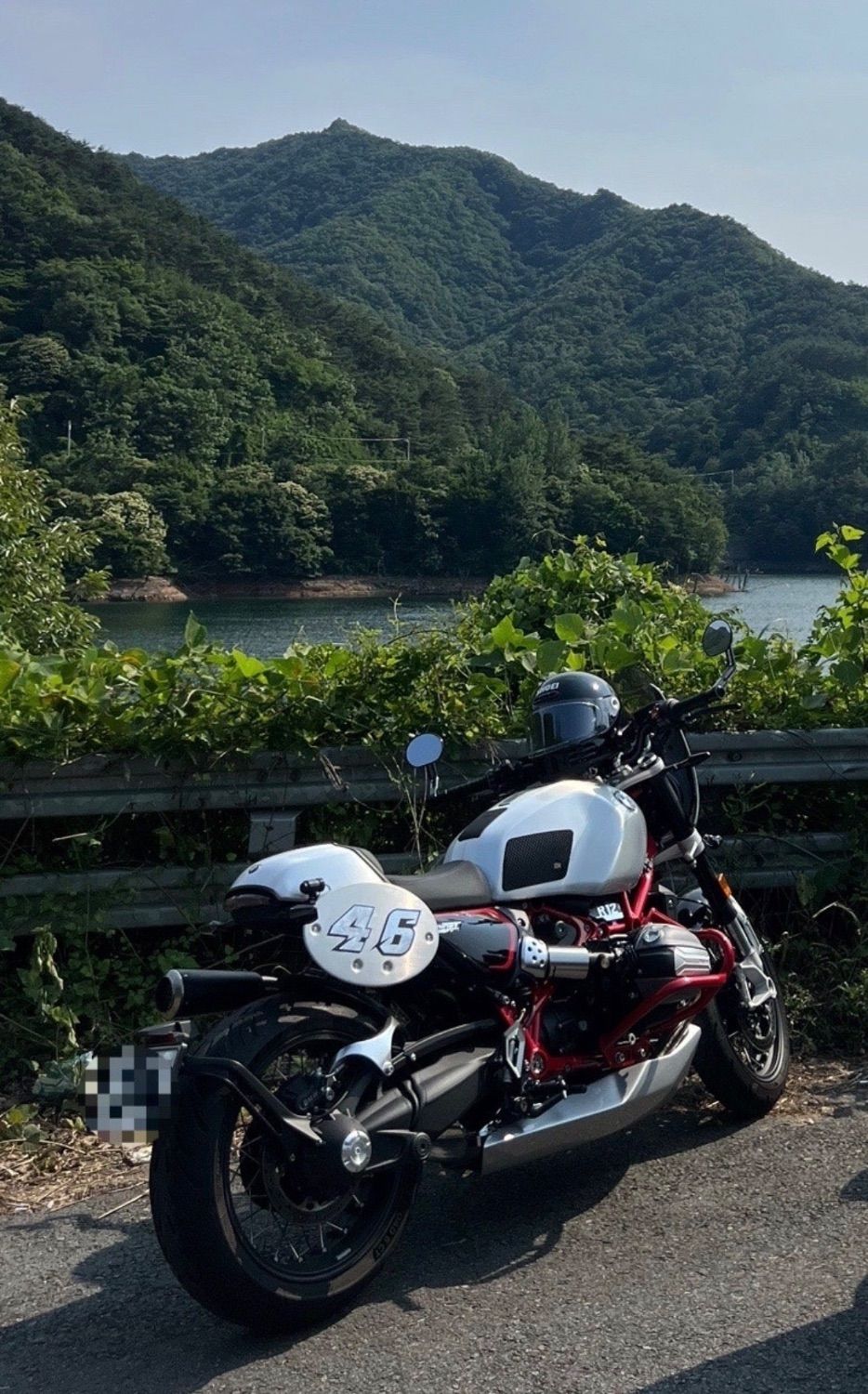 BMW R 12 nine T thumb 2