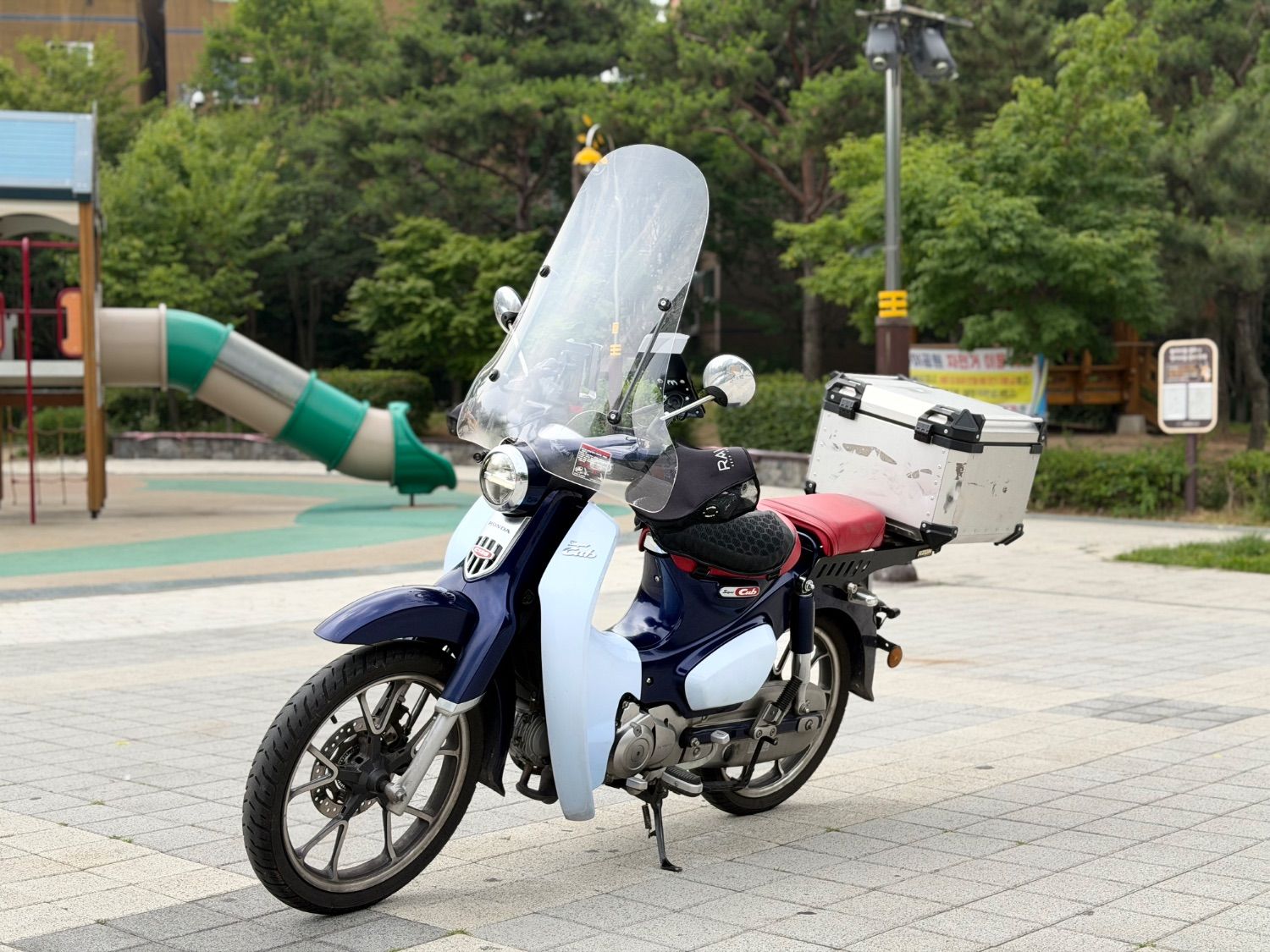 혼다 C 125 main