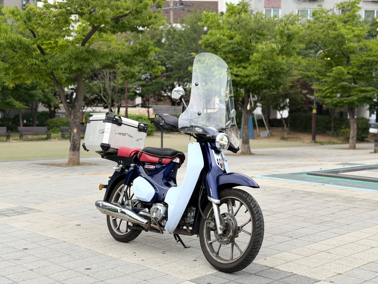 혼다 C 125 more