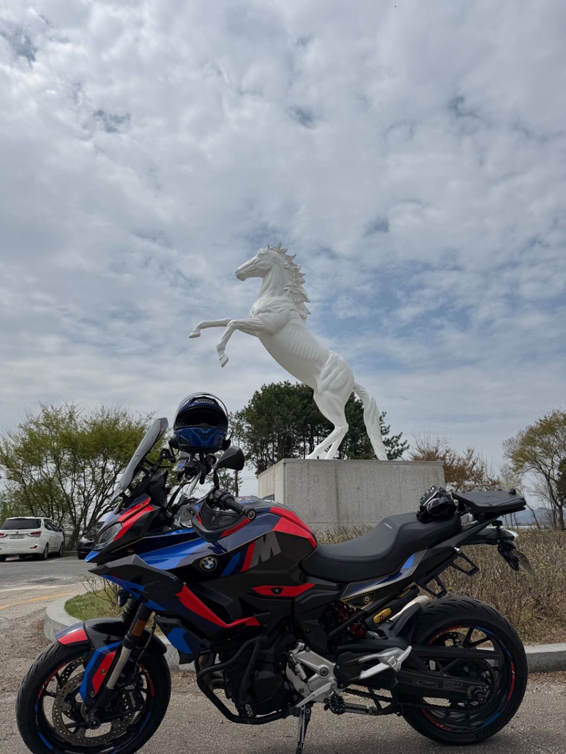 BMW F 900 XR more