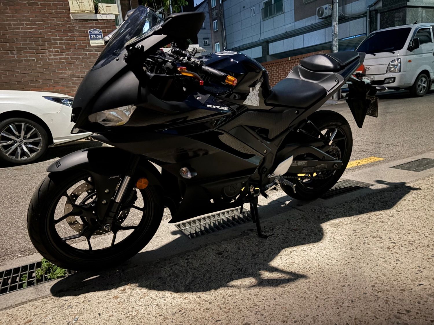 야마하 YZF R3 thumb 2