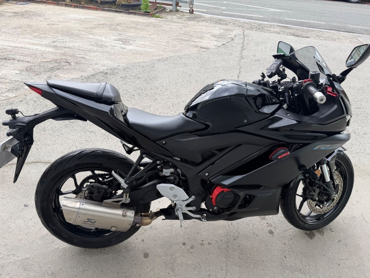 야마하 YZF R3 thumb 2