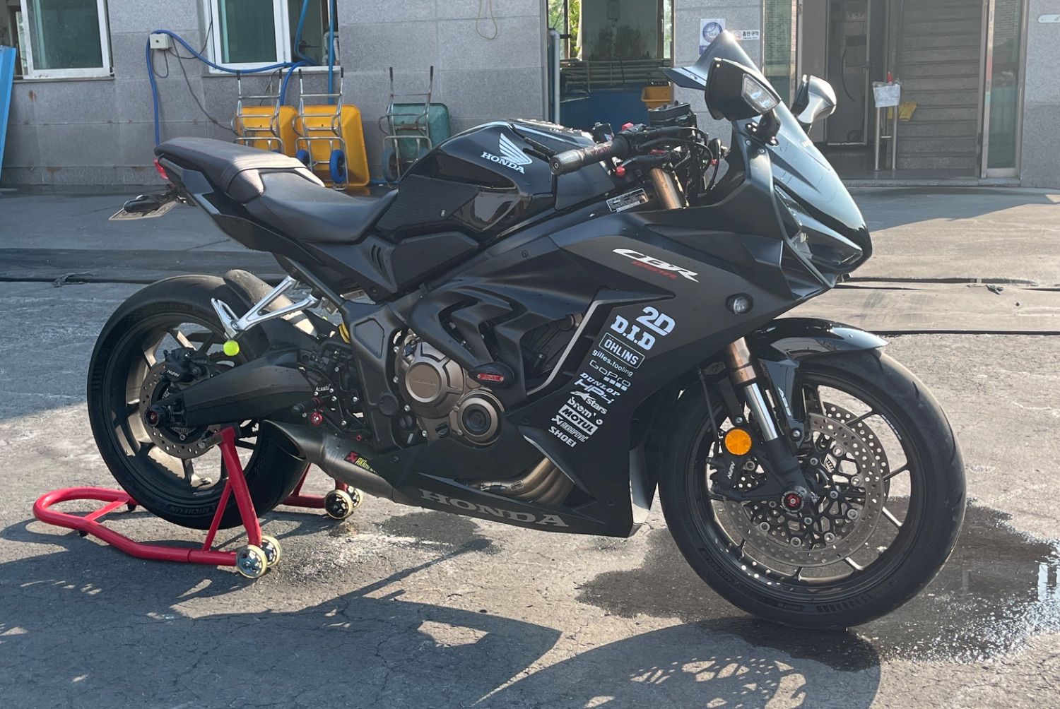 혼다 CBR 650 R MT thumb 2