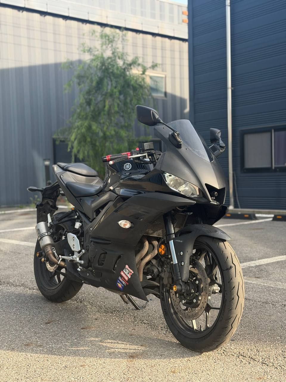 야마하 YZF R3 more