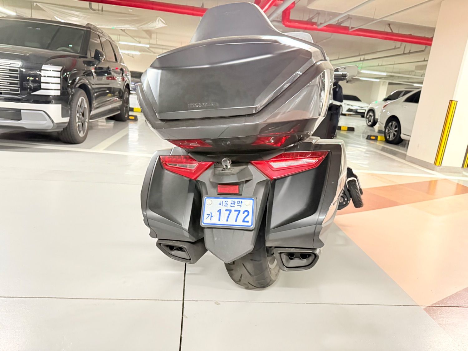 혼다 골드윙 1800 2022 건메탈 사진 2