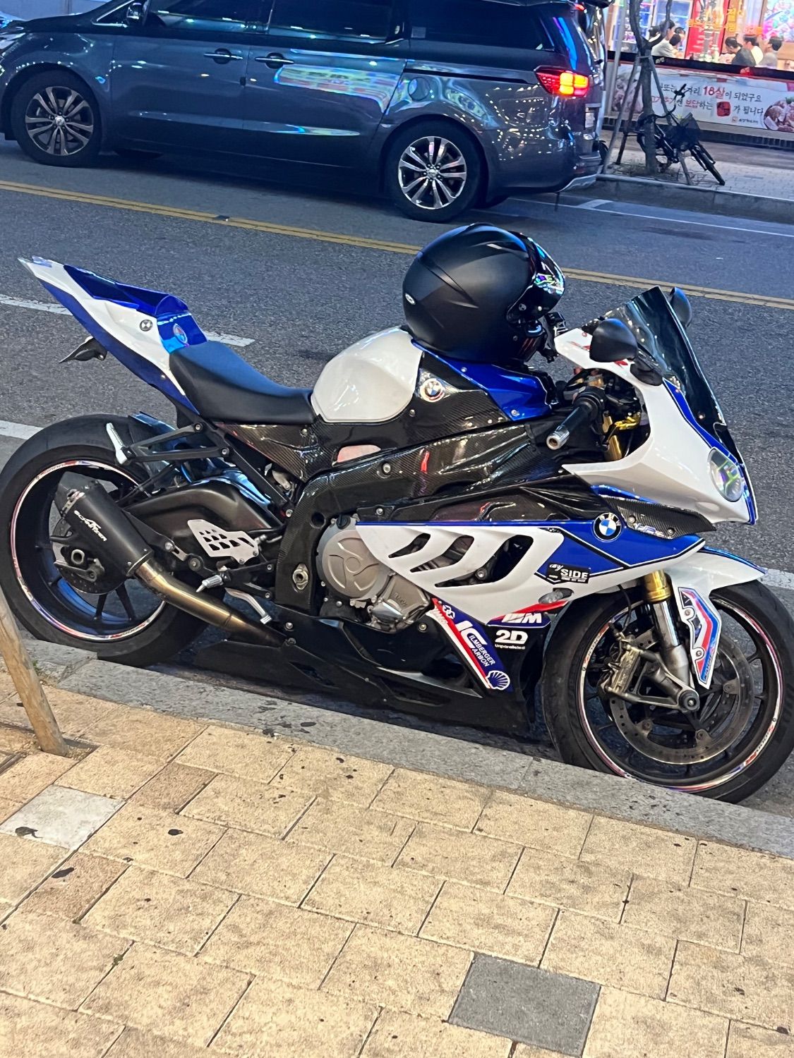 BMW S 1000 RR more