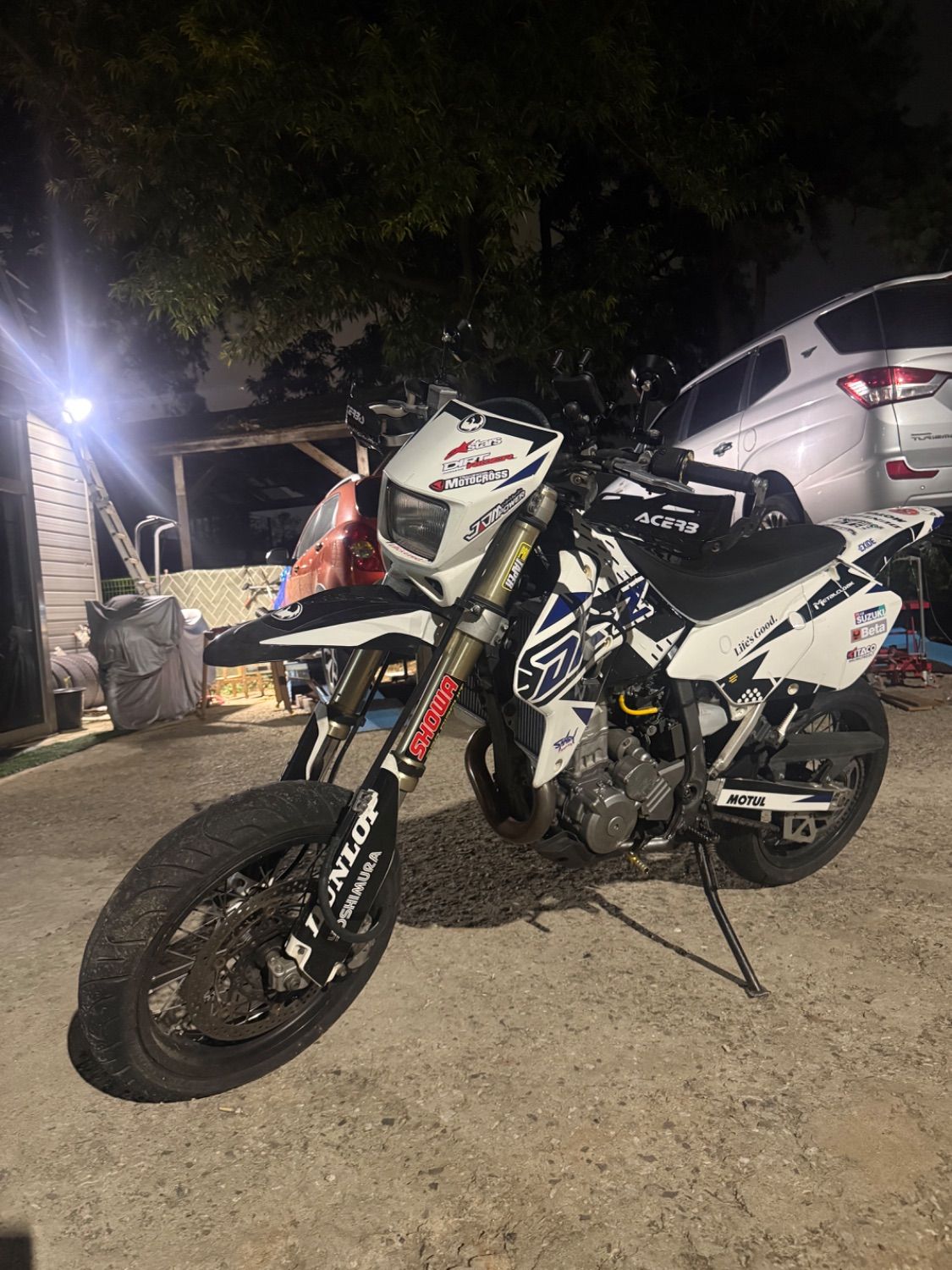 스즈키 DR Z 400 SM main