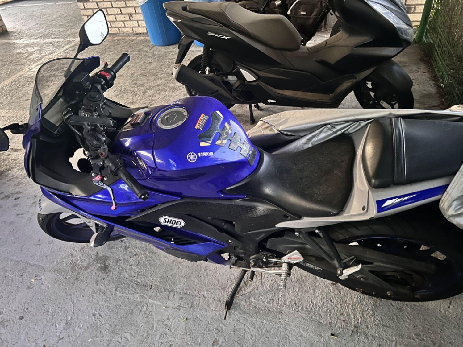 야마하 YZF R3 thumb 2