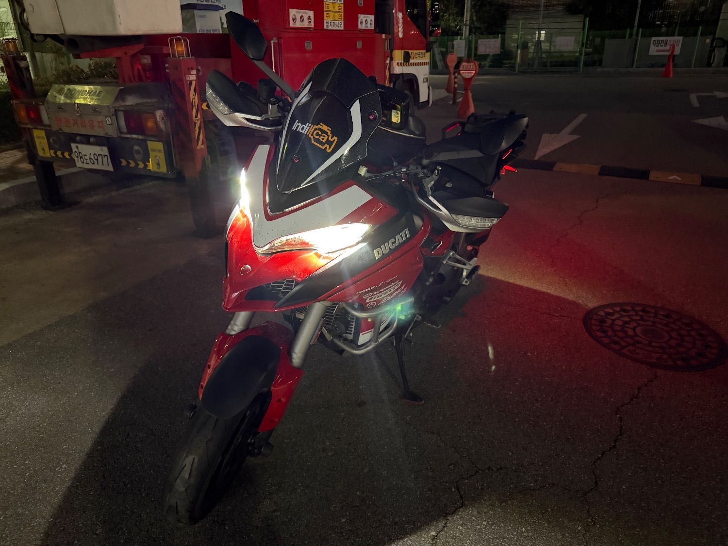두카티 멀티스트라다 1260 2019 레드 사진 3