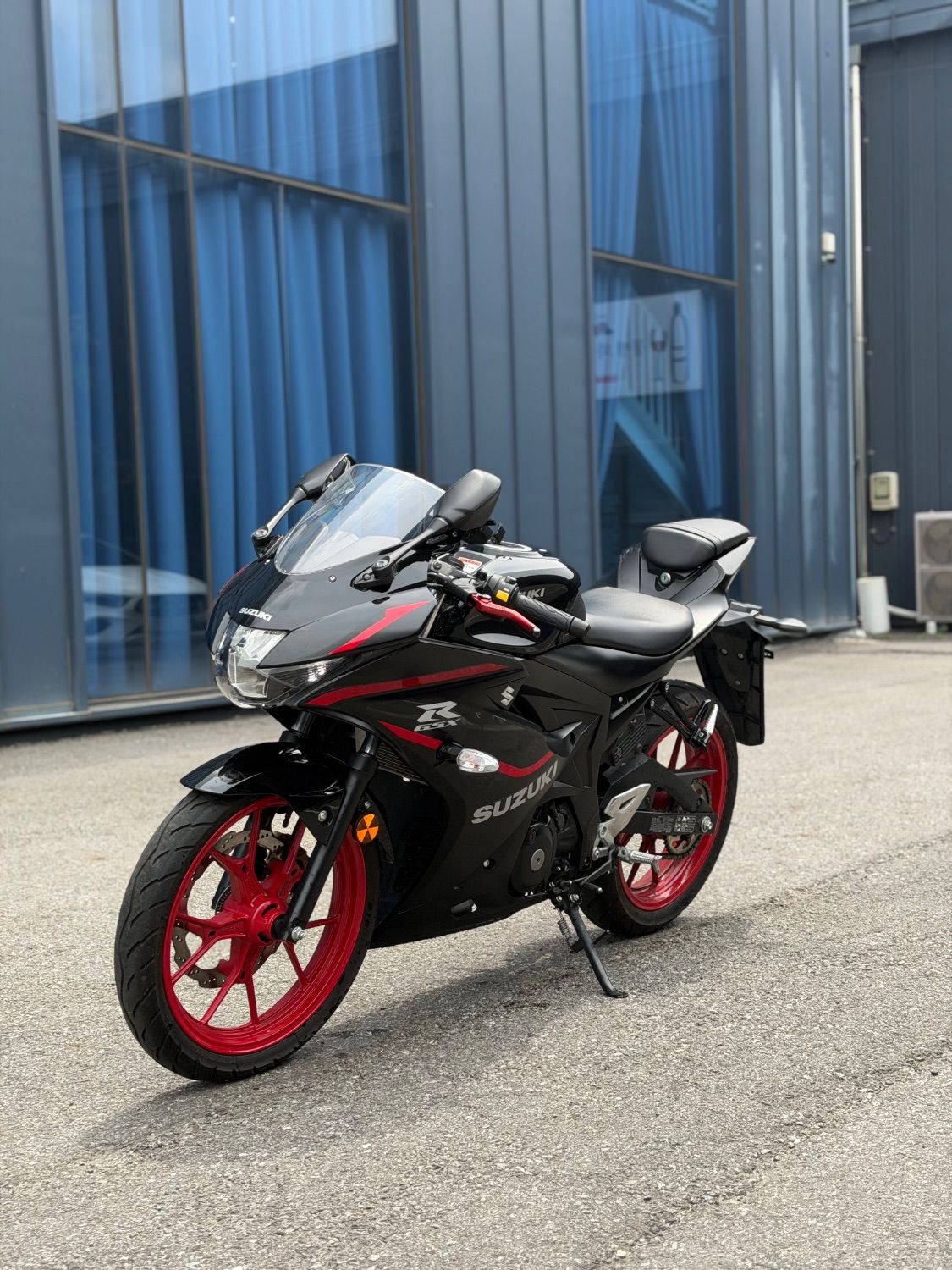 스즈키 GSX R 125 ABS main
