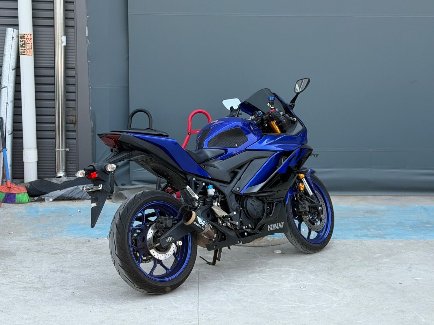 야마하 YZF R3 more