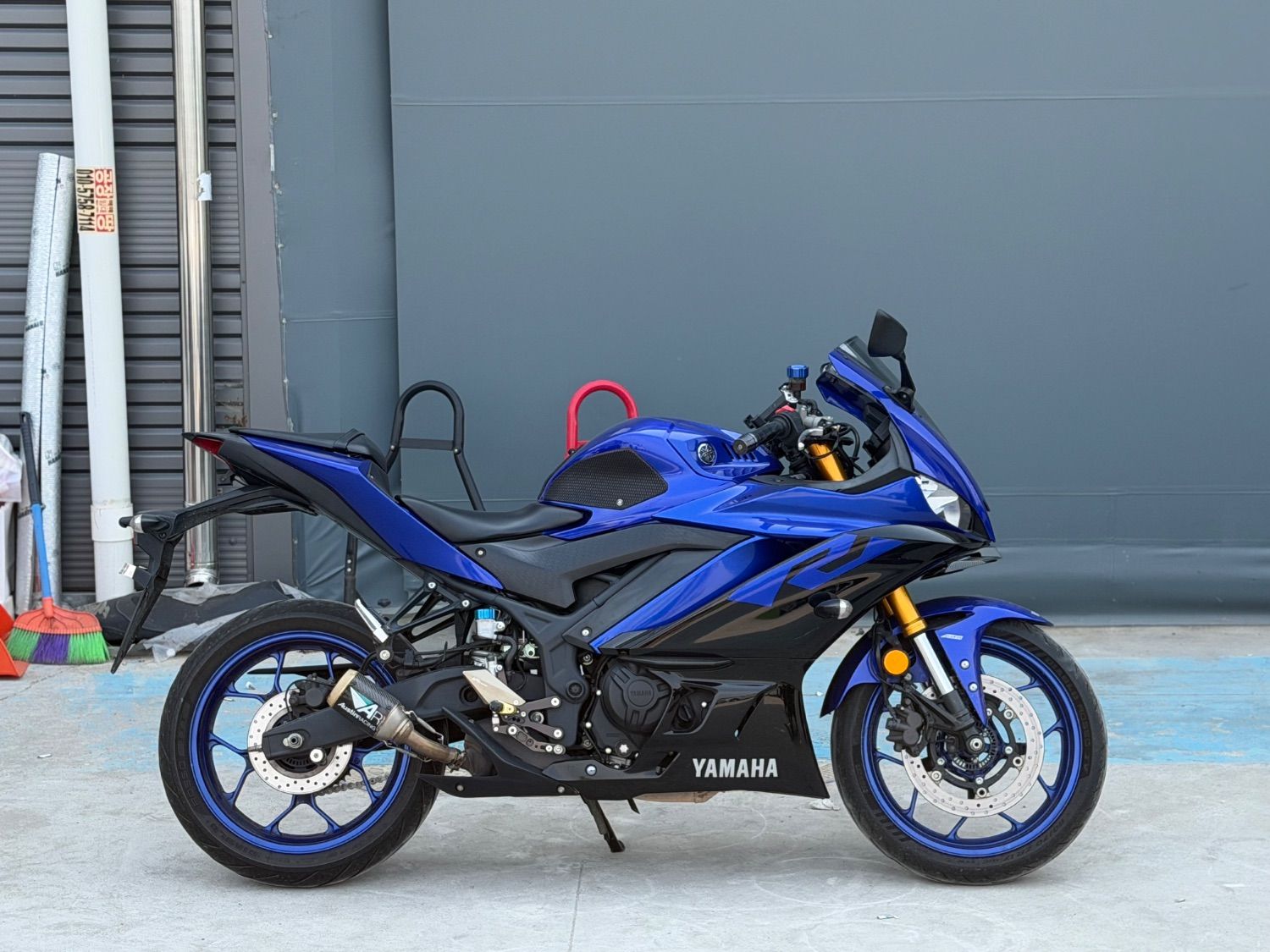야마하 YZF R3 thumb 2