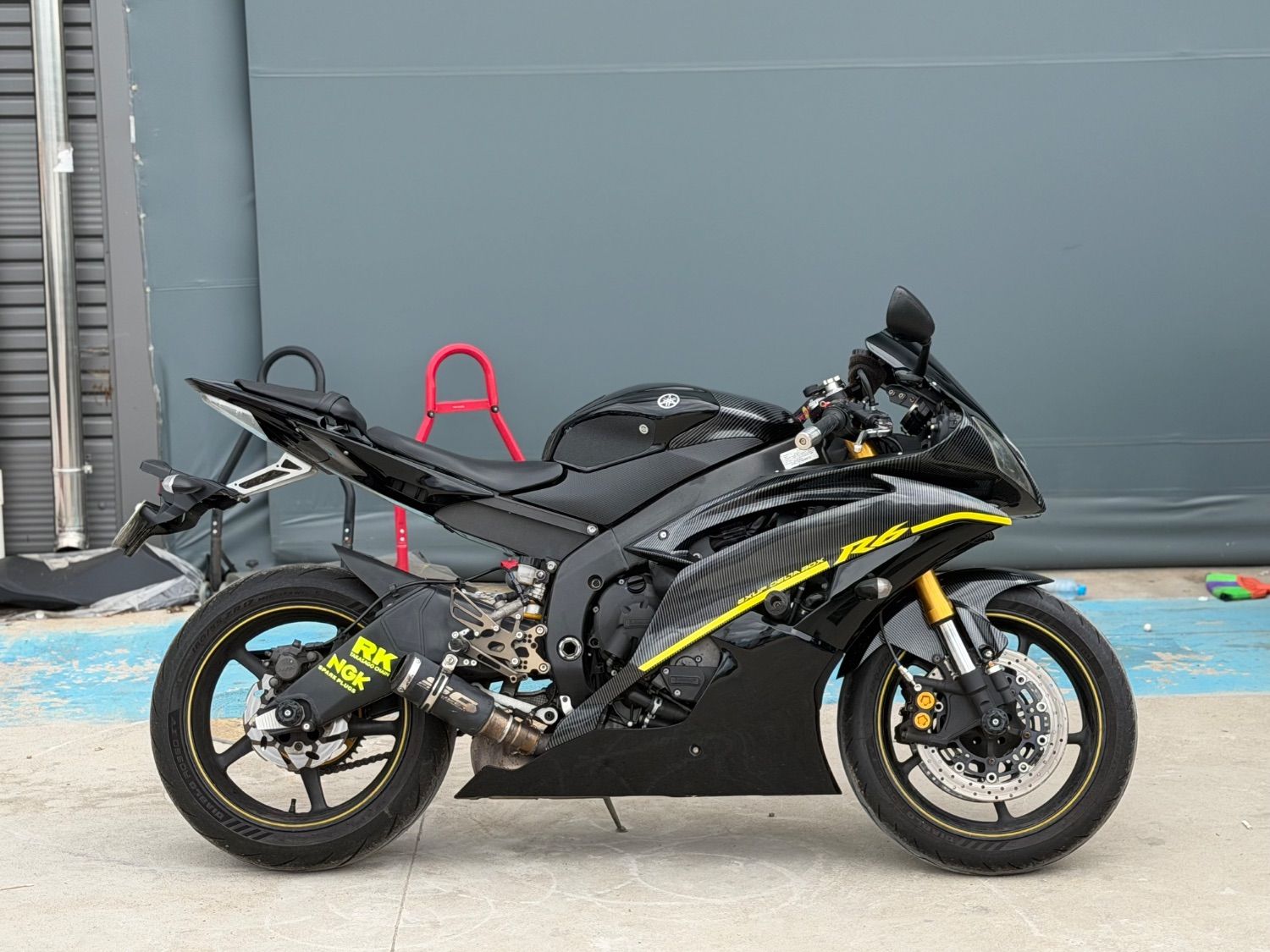 야마하 YZF R6 thumb 2
