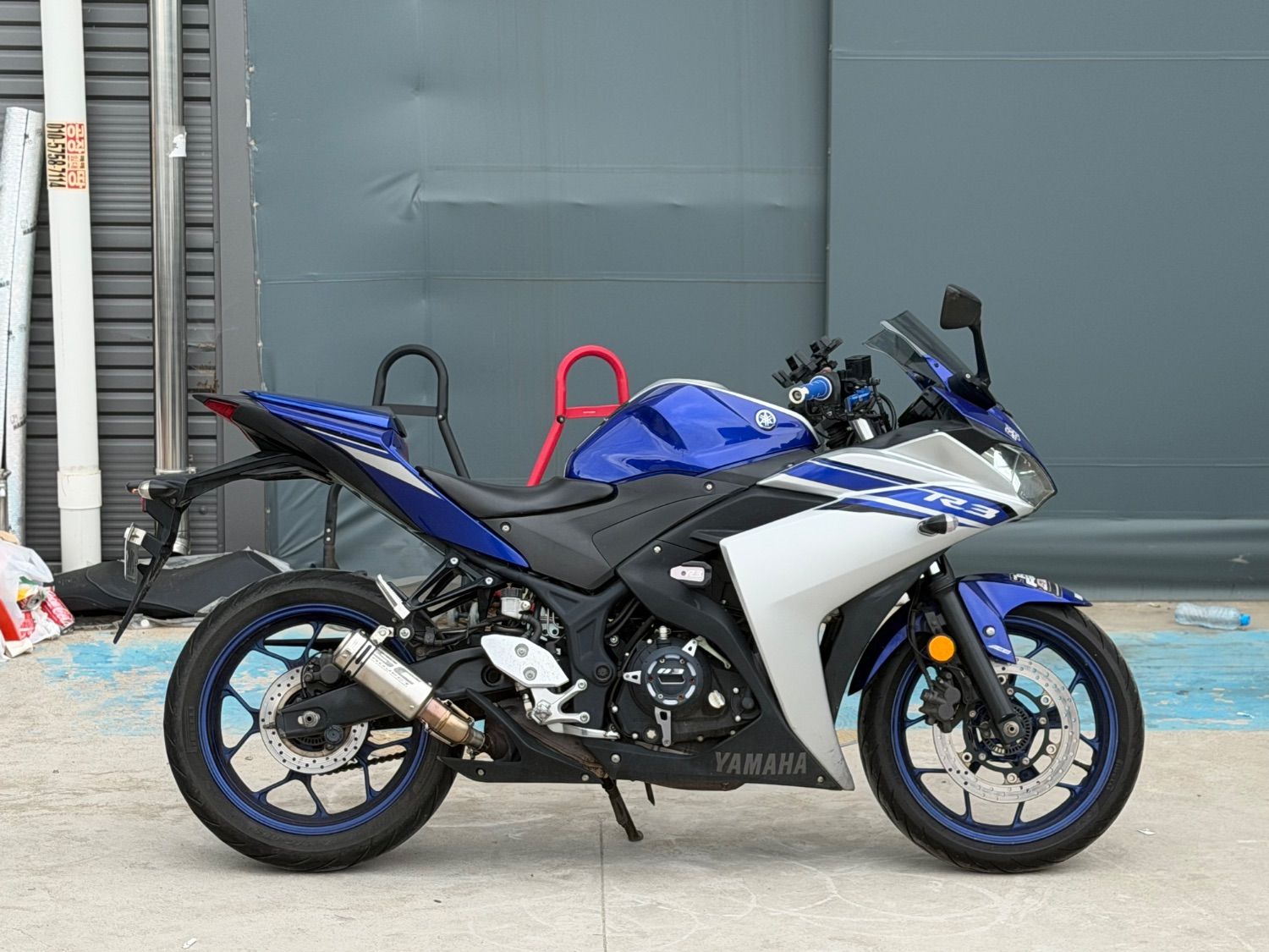 야마하 YZF R3 thumb 2