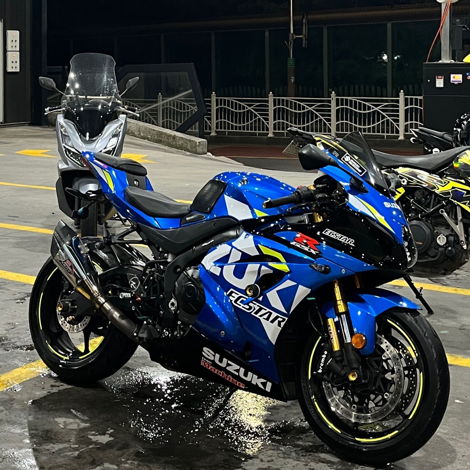 스즈키 GSX R 1000 R main