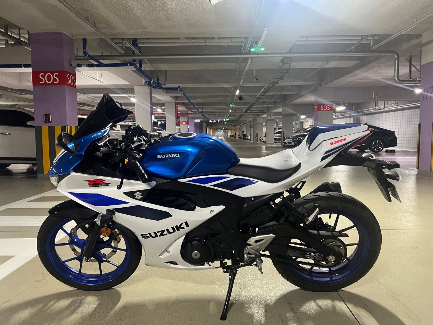 스즈키 GSX R 125 ABS thumb 2