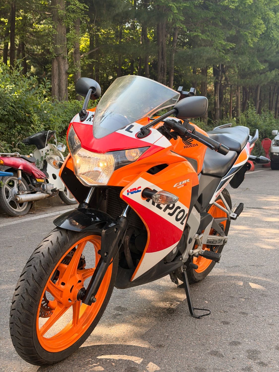 혼다 CBR 125 R main