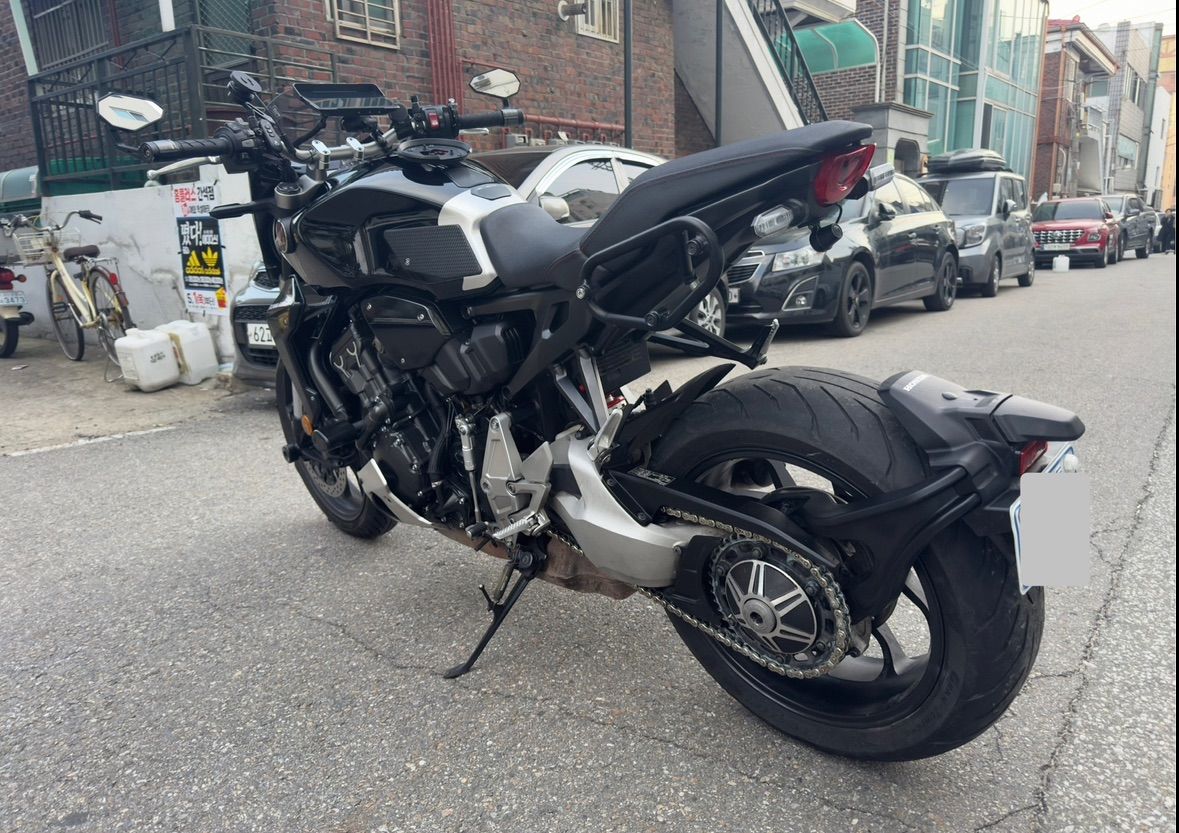 혼다 CB 1000 R thumb 2