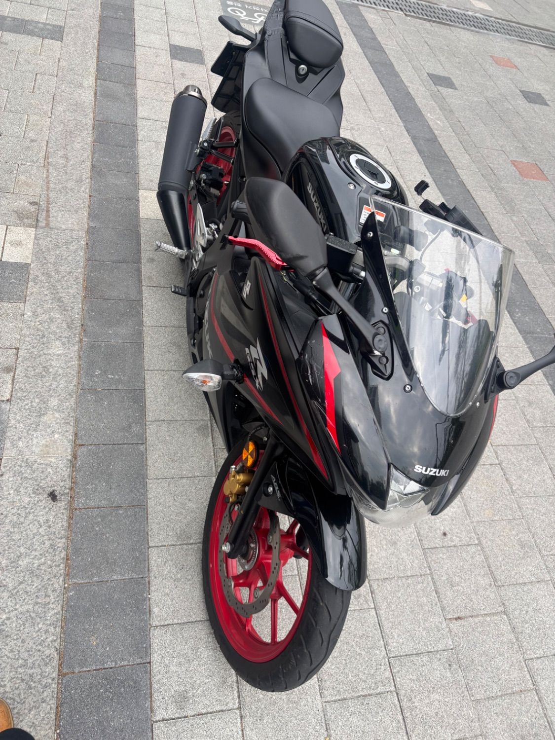 스즈키 GSX R 125 ABS thumb 2