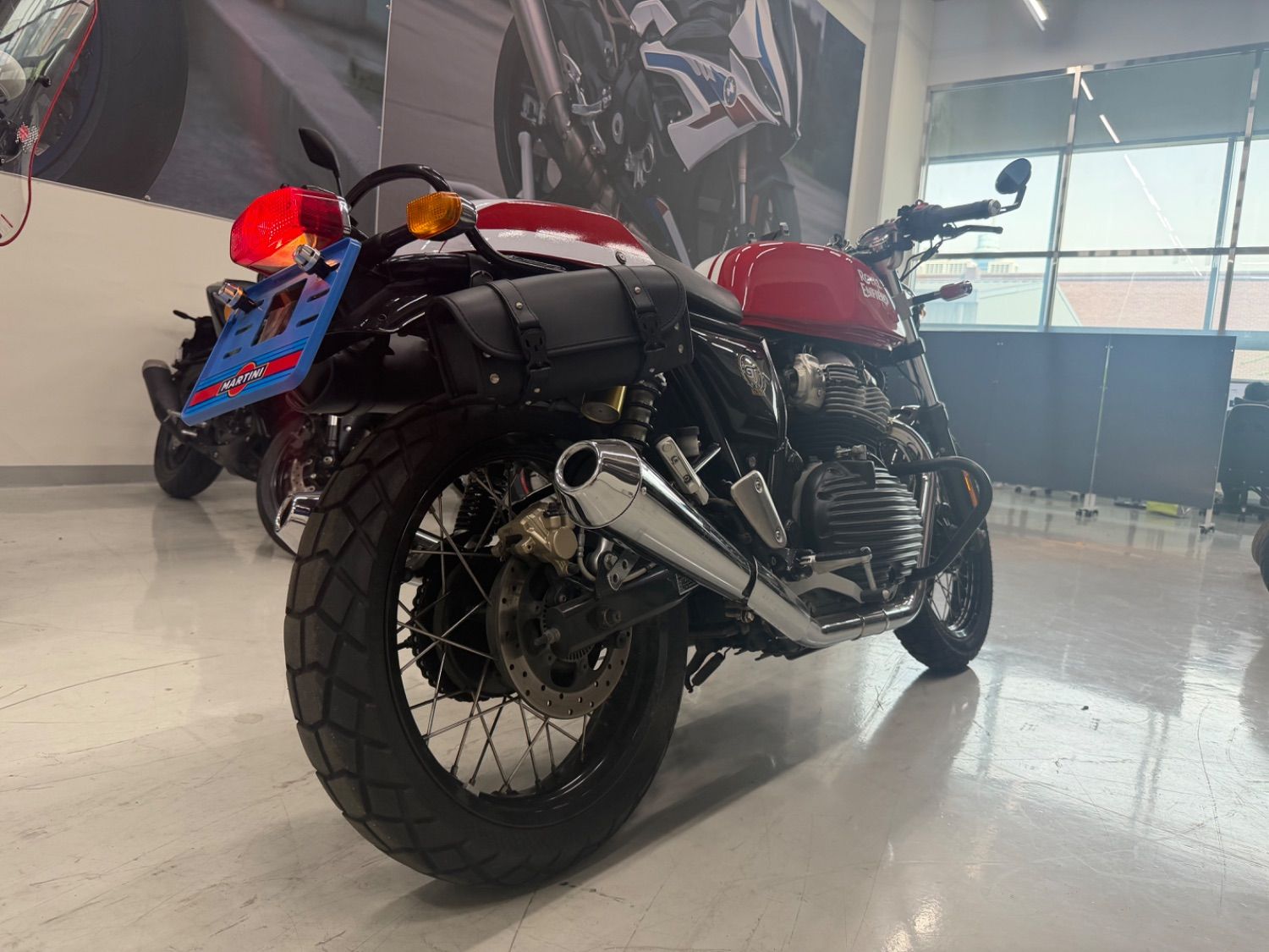 로얄엔필드 컨티넨탈 GT 650 more