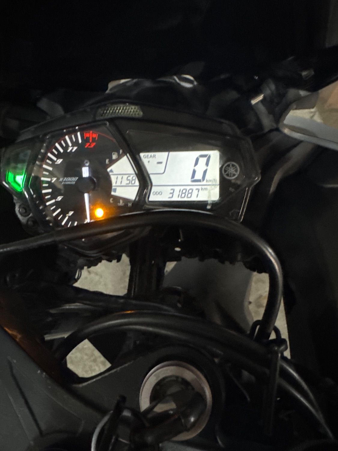 야마하 YZF R3 main