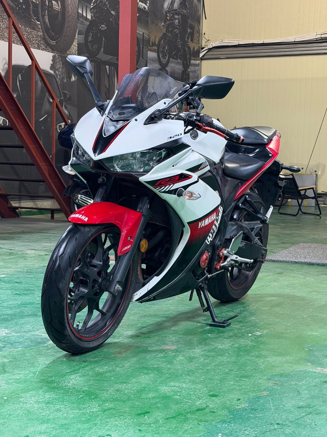 야마하 YZF R3 thumb 2
