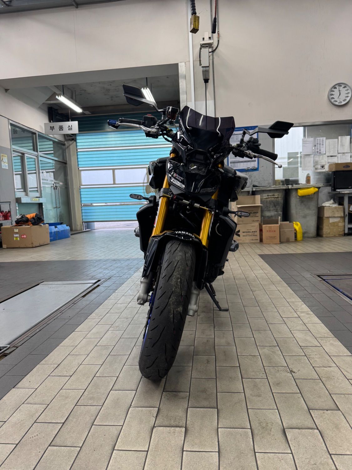 야마하 MT 09 SP 2024 블랙