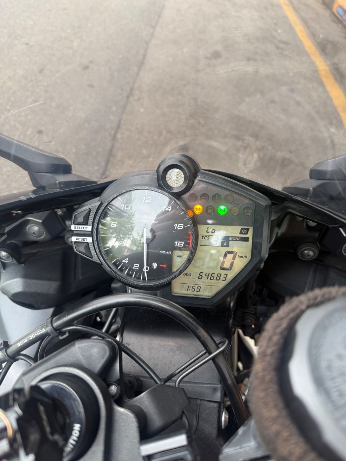 야마하 YZF R6 more