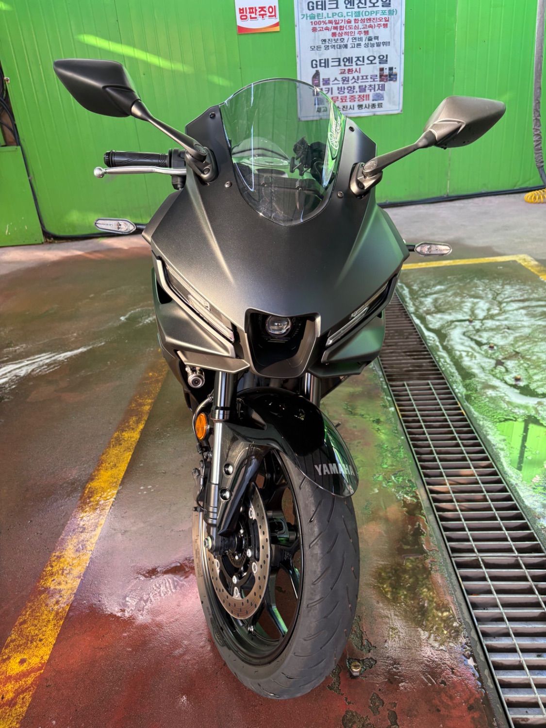 야마하 YZF R3 thumb 2