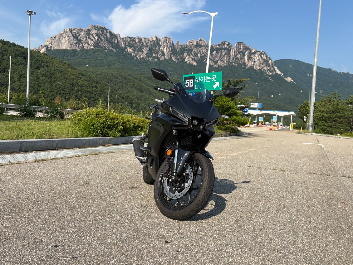 야마하 YZF R3 thumb 2