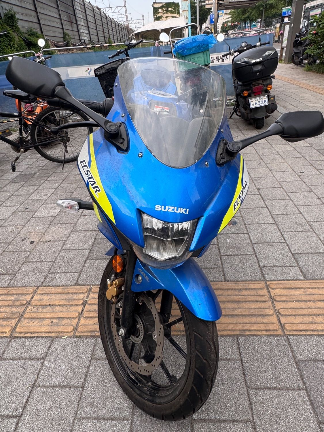 스즈키 GSX R 125 ABS thumb 2