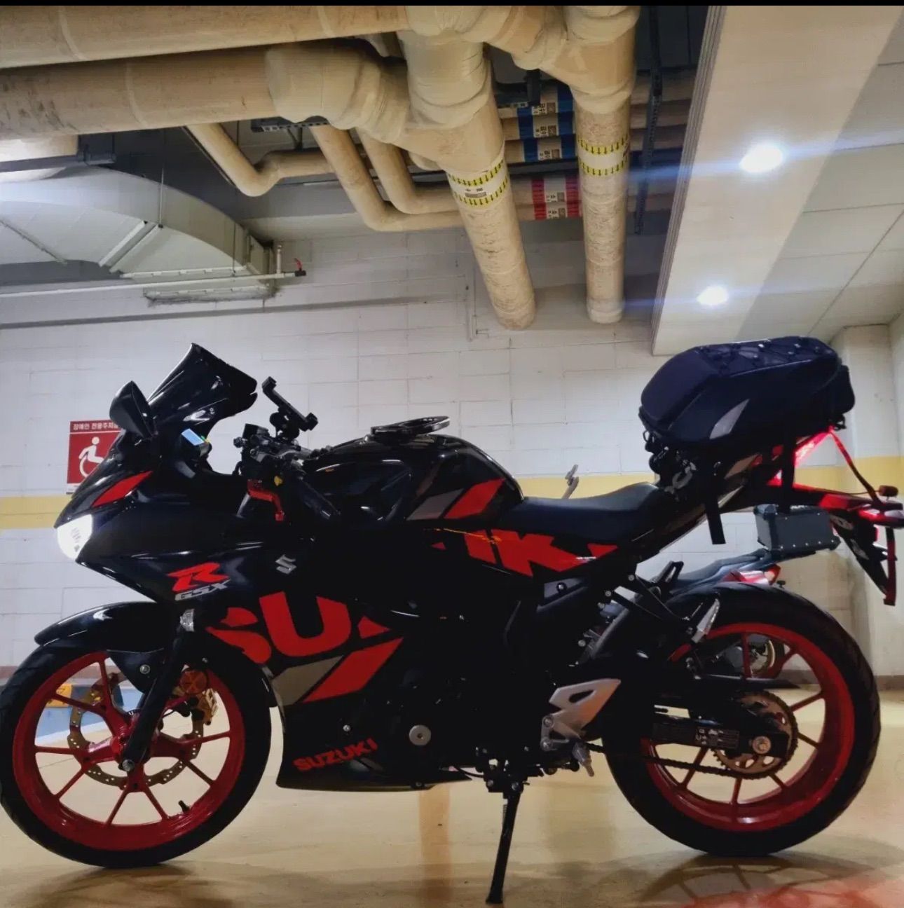 스즈키 GSR 125 thumb 2