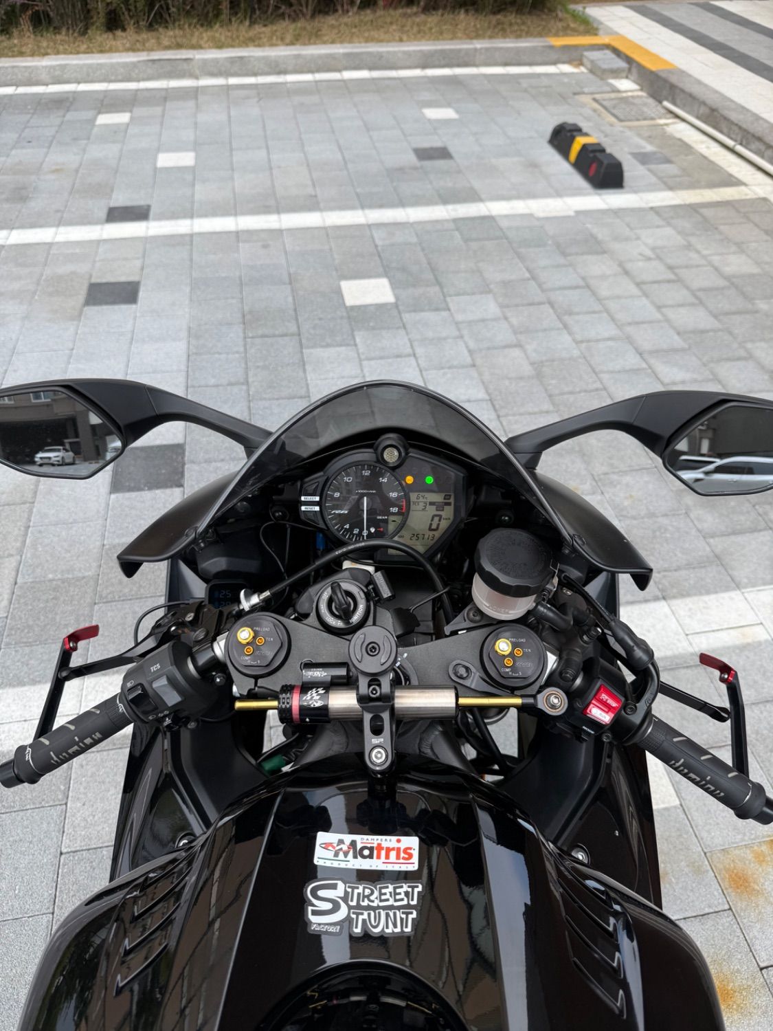 야마하 YZF R6 more