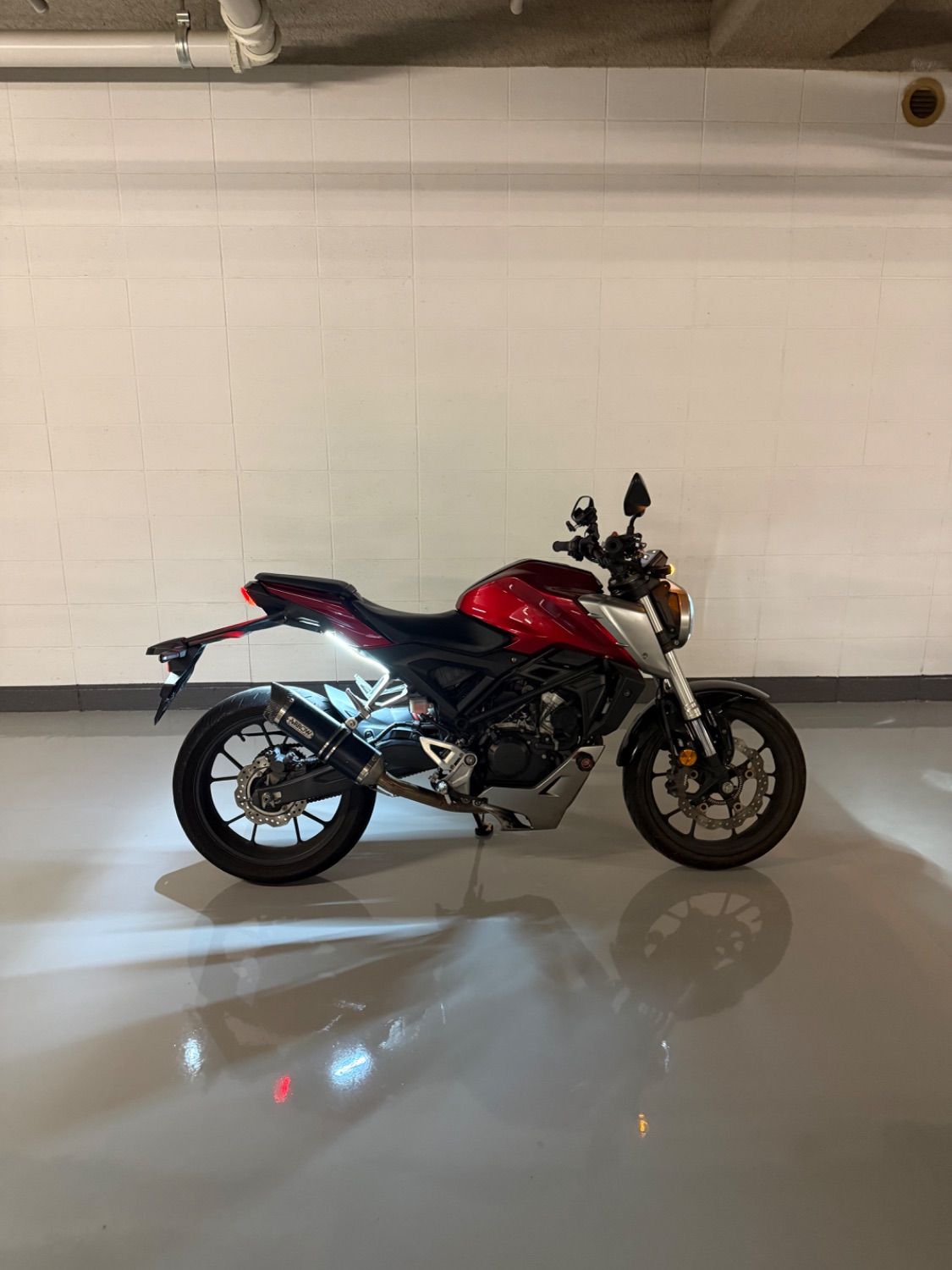 혼다 CB 125 R main