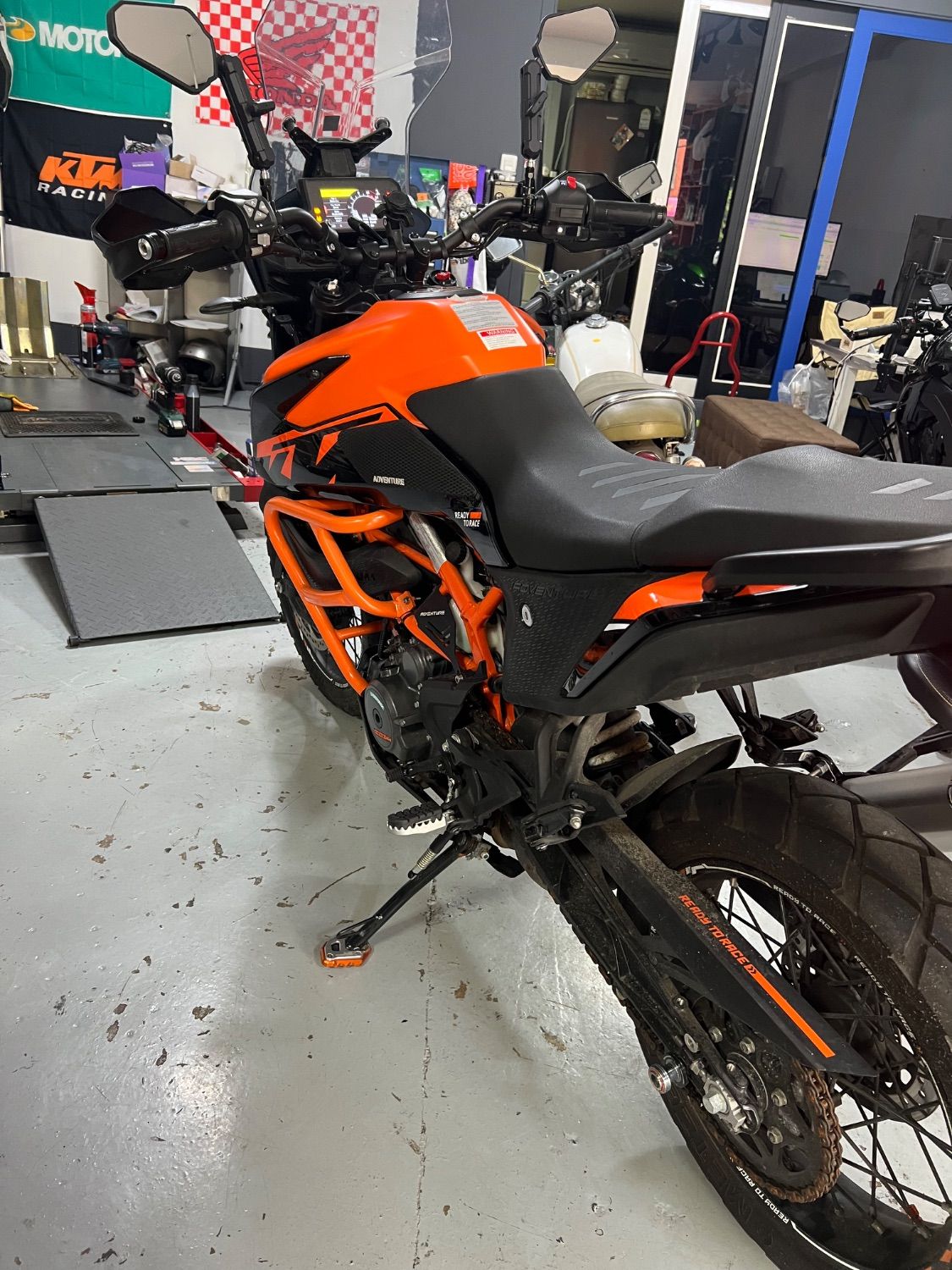 KTM 390 어드벤처 SW more