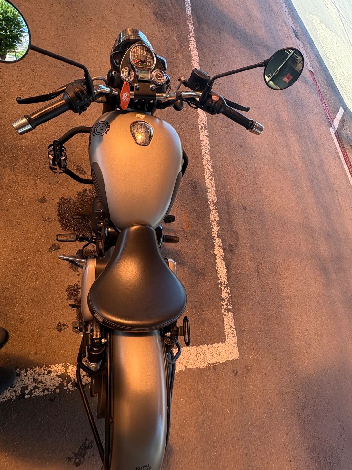 로얄엔필드 클래식 350 main