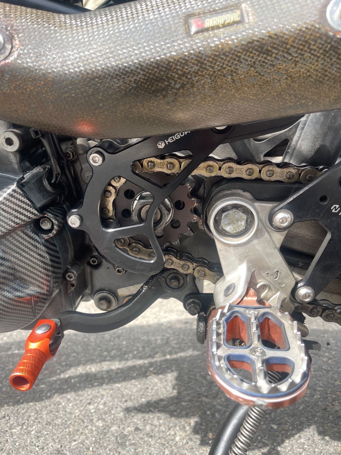 KTM 690 SMC more