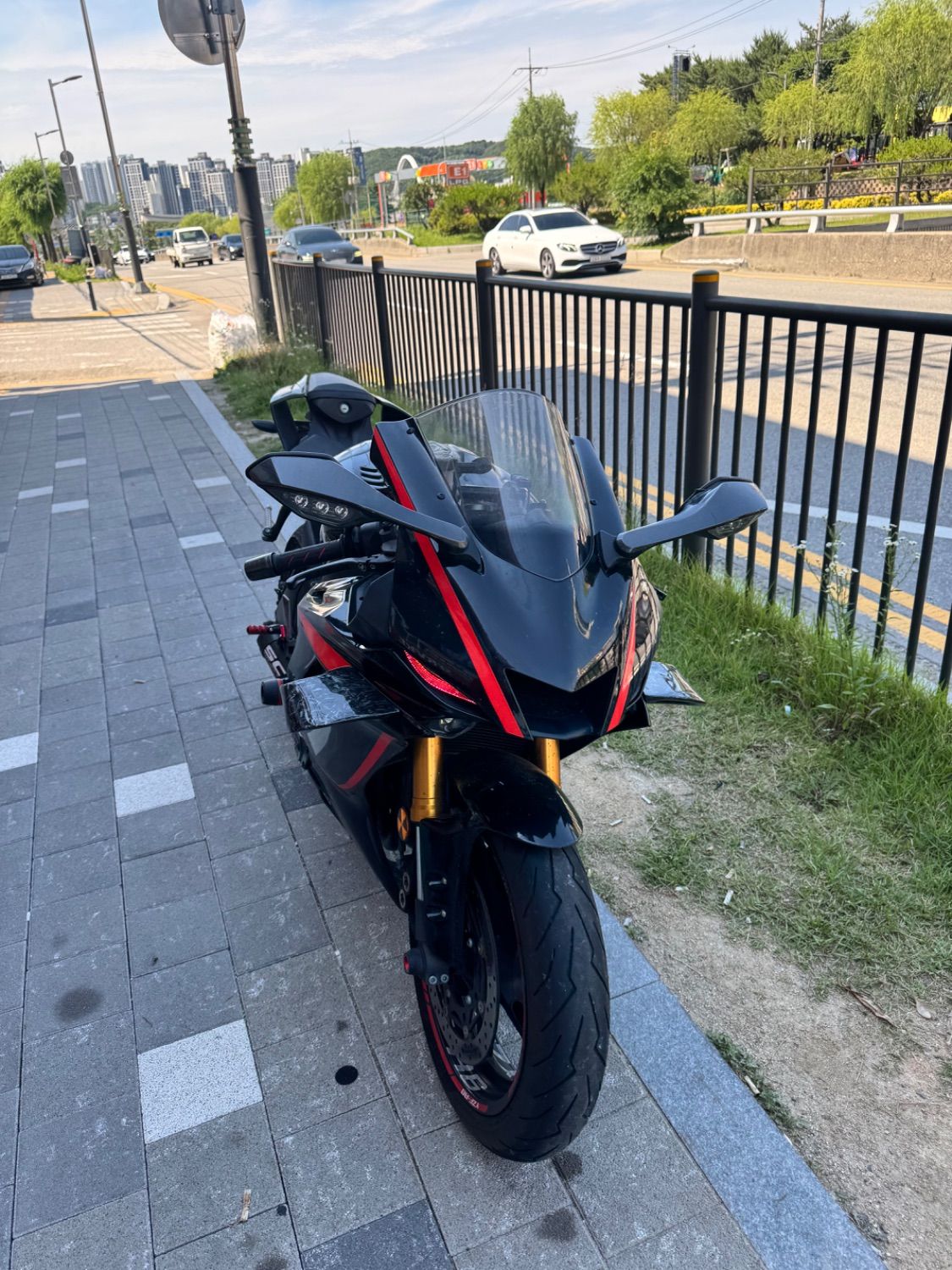 야마하 YZF 600 R main