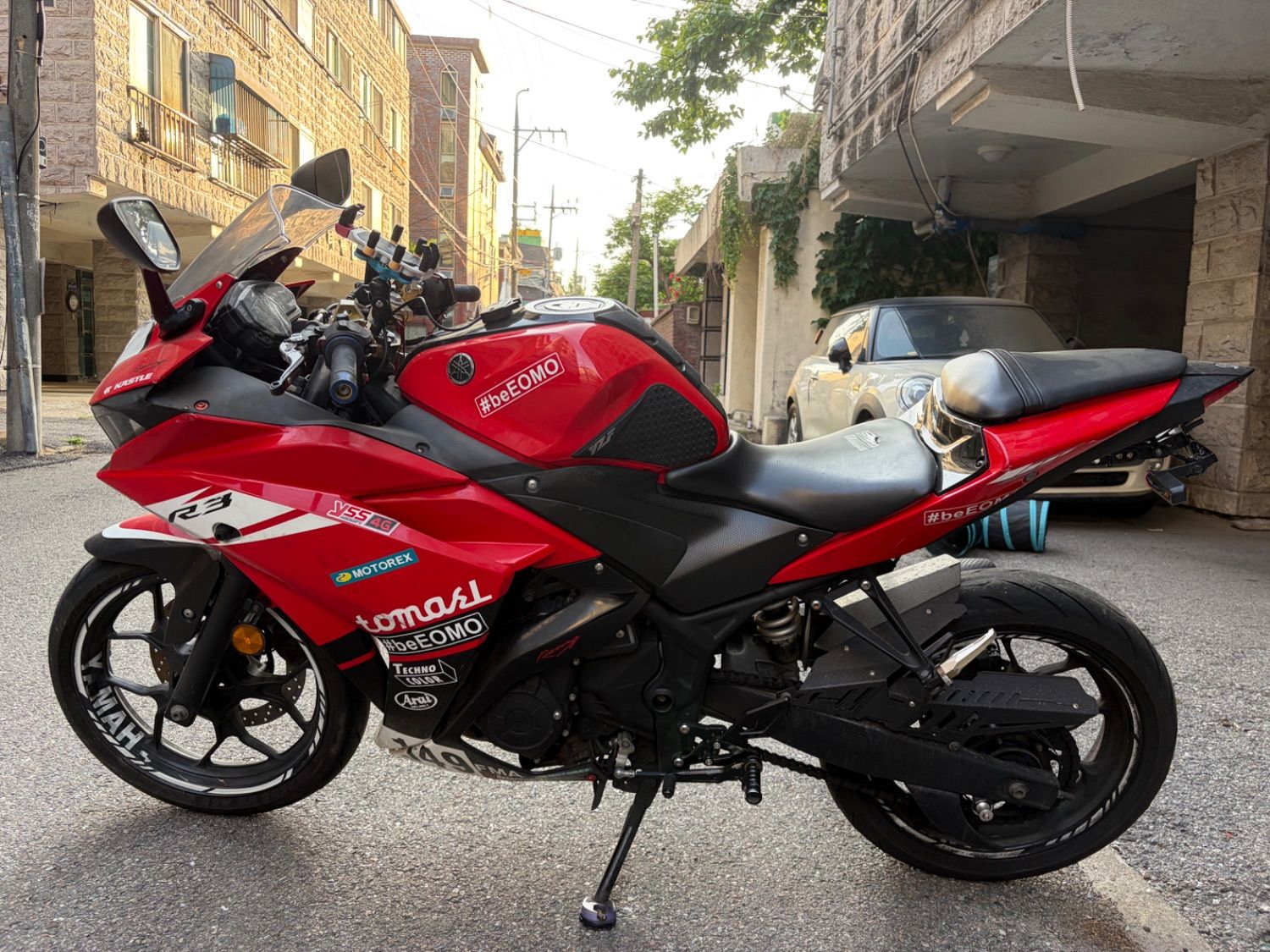 야마하 YZF R3 more
