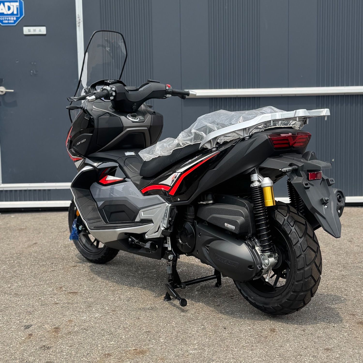 한솜모터스 ADV 350 more