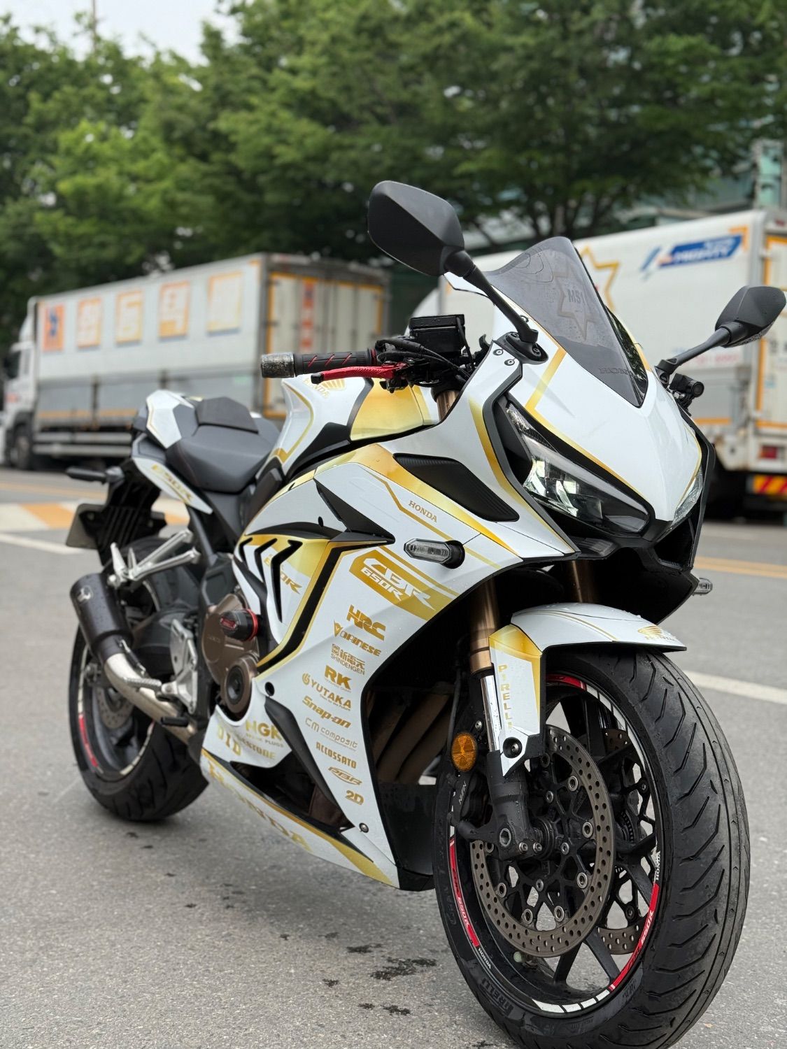 혼다 CBR 650 R MT main